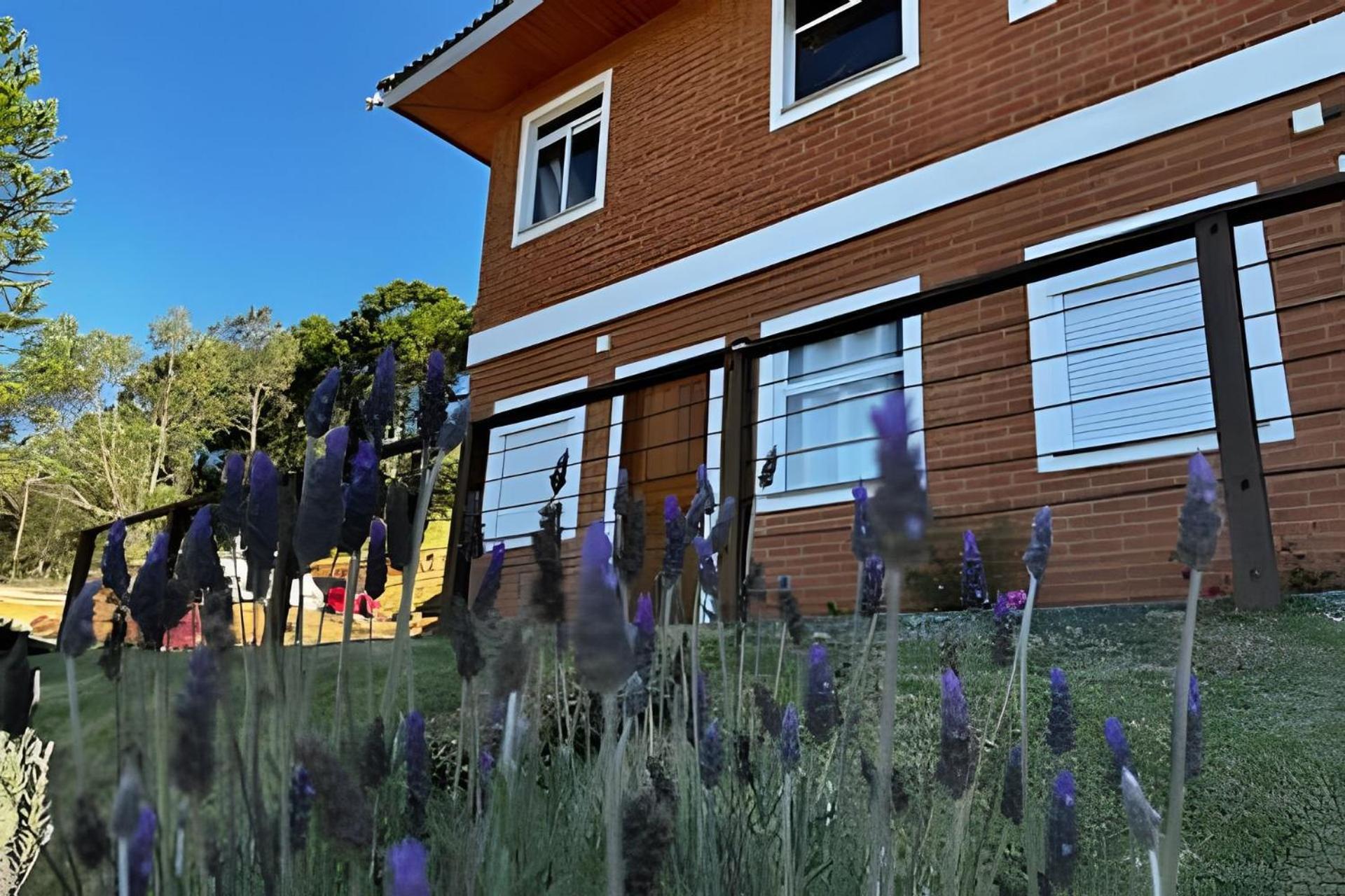 Suites Saint Louis - Conforto Do Lado Do Centro Turistico Campos do Jordao Bagian luar foto