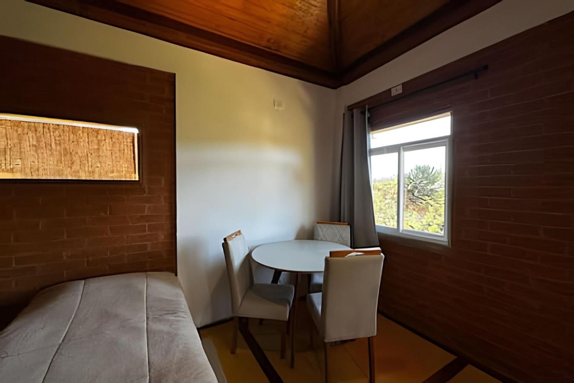 Suites Saint Louis - Conforto Do Lado Do Centro Turistico Campos do Jordao Bagian luar foto