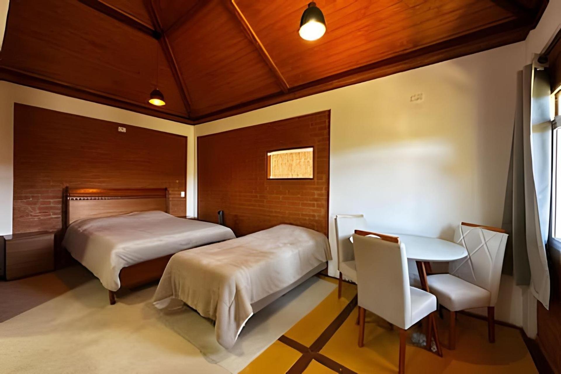 Suites Saint Louis - Conforto Do Lado Do Centro Turistico Campos do Jordao Bagian luar foto