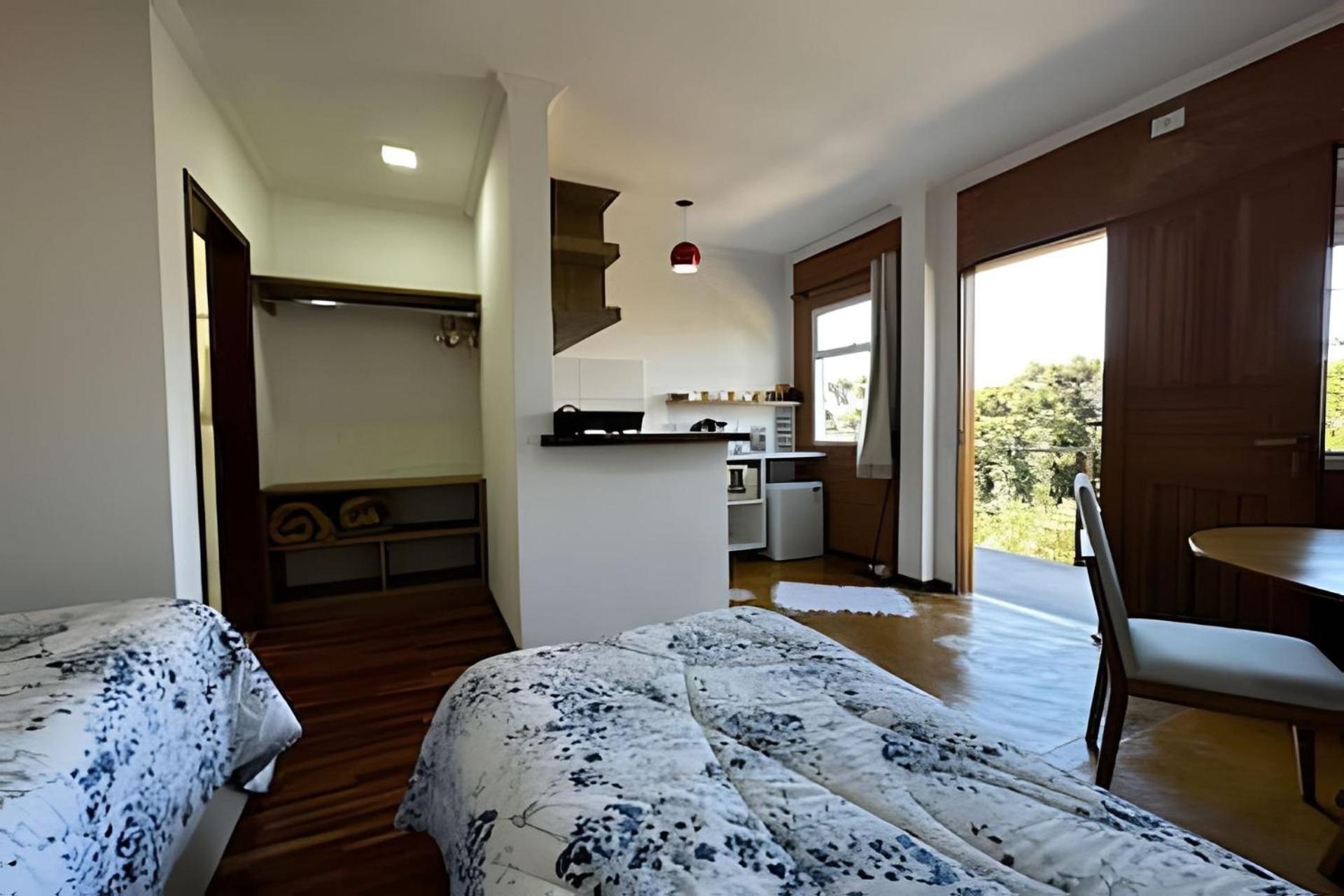Suites Saint Louis - Conforto Do Lado Do Centro Turistico Campos do Jordao Bagian luar foto