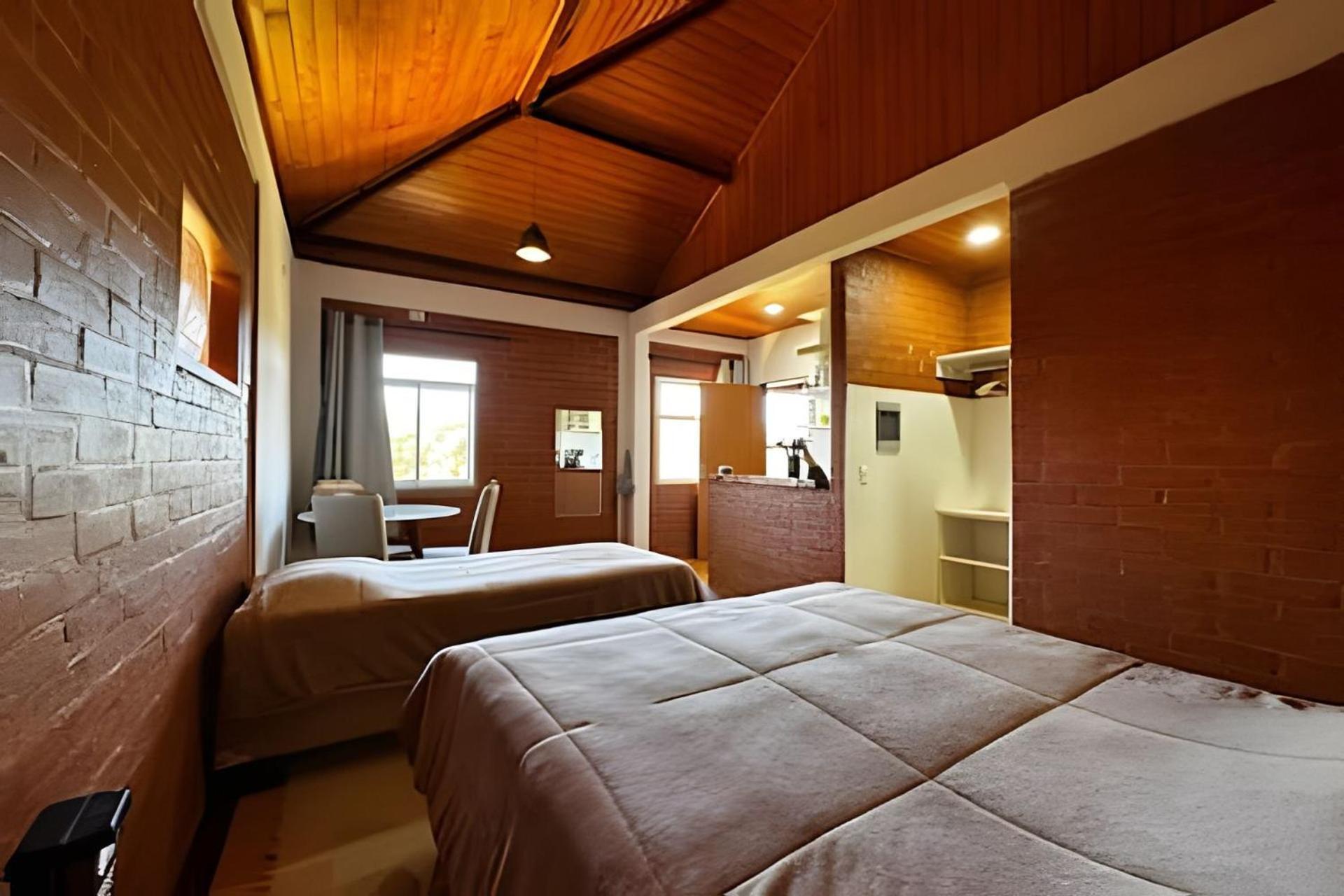 Suites Saint Louis - Conforto Do Lado Do Centro Turistico Campos do Jordao Bagian luar foto