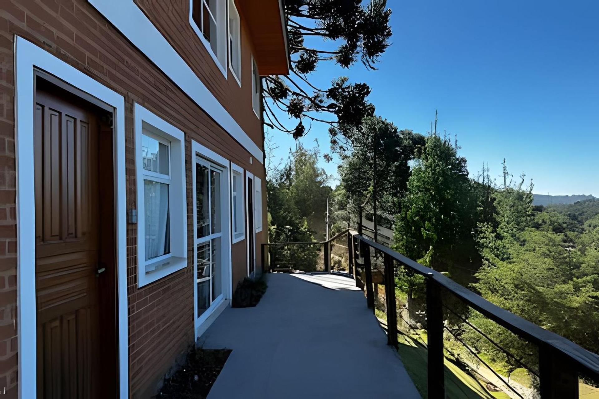Suites Saint Louis - Conforto Do Lado Do Centro Turistico Campos do Jordao Bagian luar foto